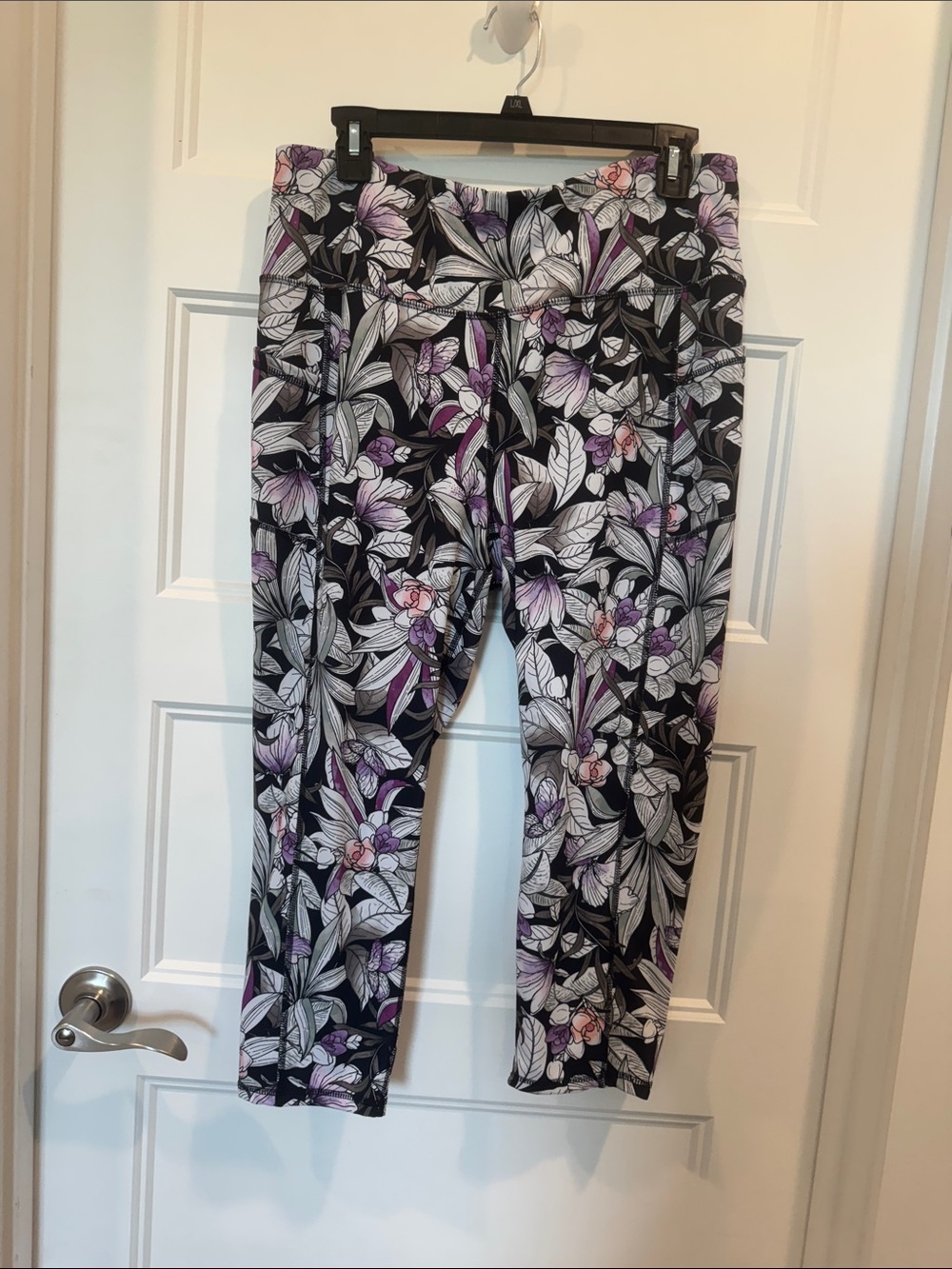 Women’s GAIAM Capri Activewear Leggings